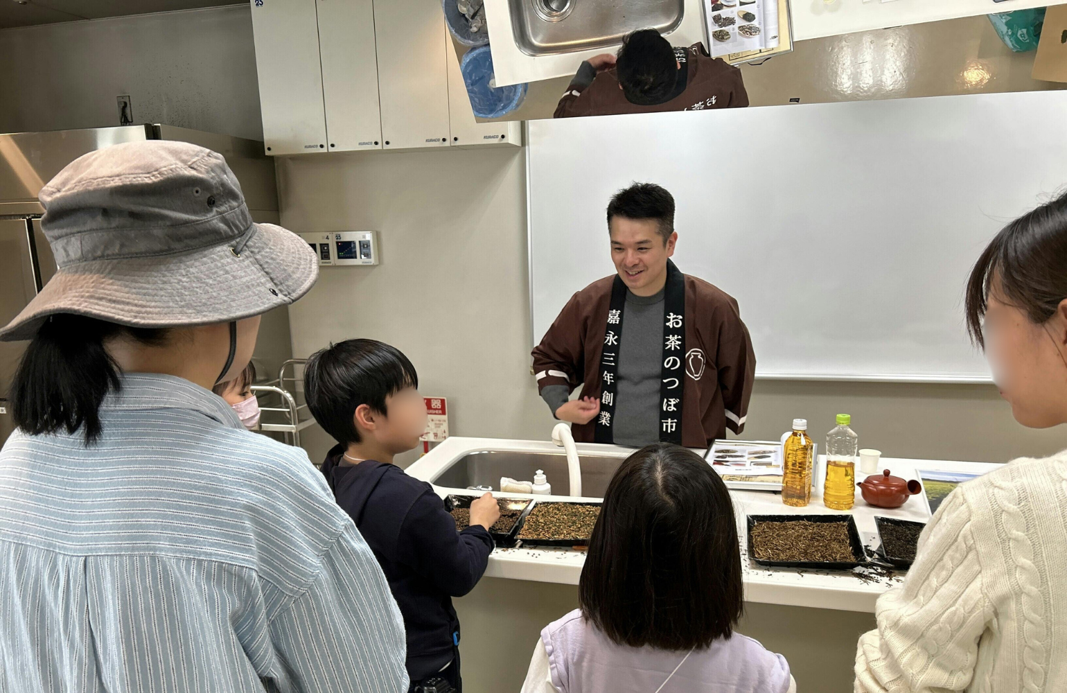 251122堺科学教育フェスタつぼ市製茶本舗お茶の淹れ方教室